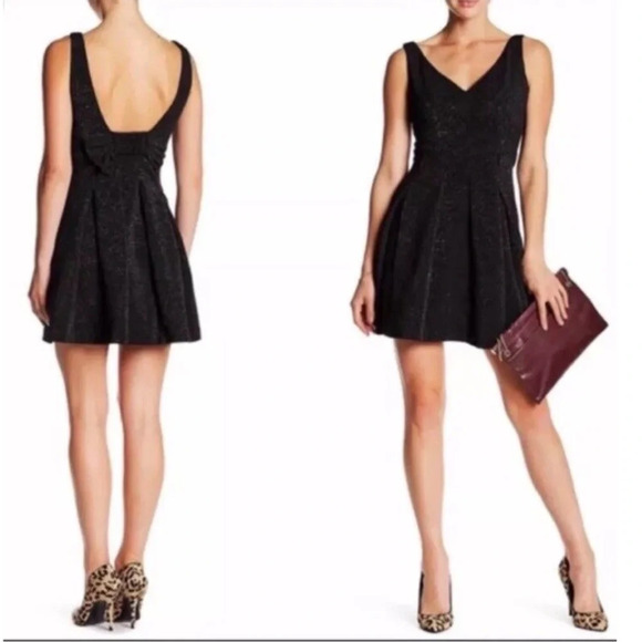 Betsey Johnson Dresses & Skirts - Betsey Johnson Black Shimmer Babydoll Dress Sz 6
